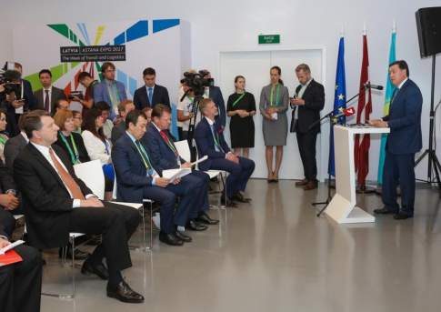 Казахстану и Латвии необходимо наращивать сотрудничество в транзитно-транспортной сфере